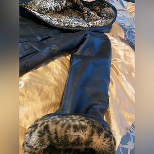100 percent leather woman’s coat very warm and heavy